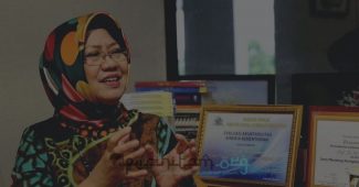 Peneliti senior dari Pusat Penelitian Politik Lembaga Ilmu Pengetahuan Indonesia (LIPI), Prof. R. Siti Zuhro, MA, Ph.D