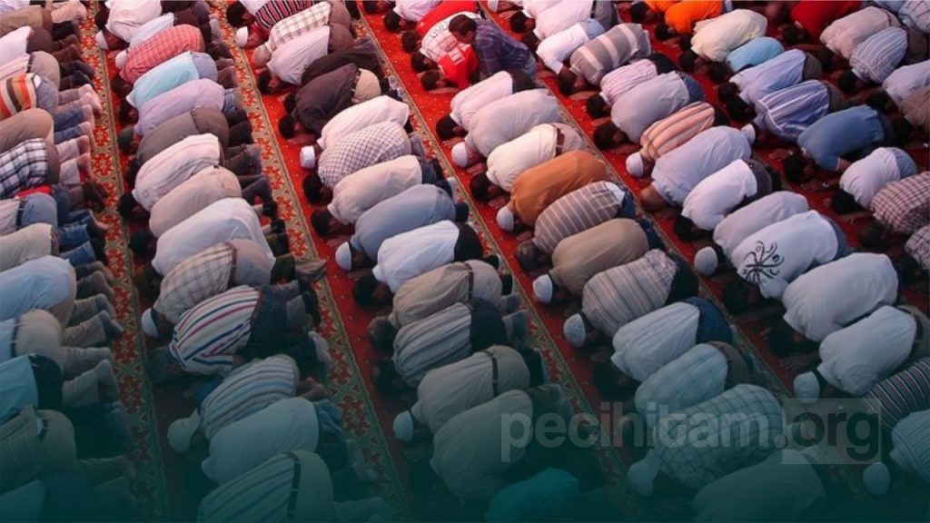 Hukum Shalat Berjamaah Dan Ketentuannya Menurut Mazhab Syafii