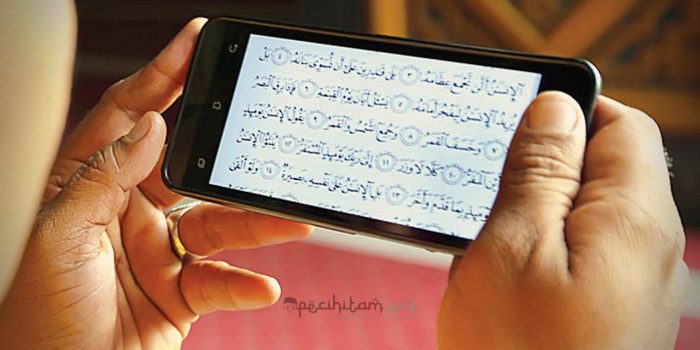 adab membaca al quran di handphone