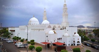 masjid qiblatain