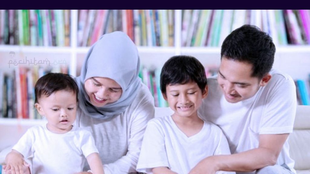 Mengajarkan Agama Islam Pada Anak Adalah Kewajiban Setiap Orang Tua