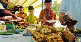 tradisi lebaran ketupat